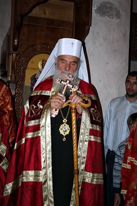 Његова Светост Патријарх Иринеј свечано дочекан у сједишту Епархије будимљанско-никшићке 
