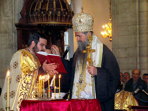 Епископ Јоаникије служио Јелеосвећење у никшићкој Саборној цркви