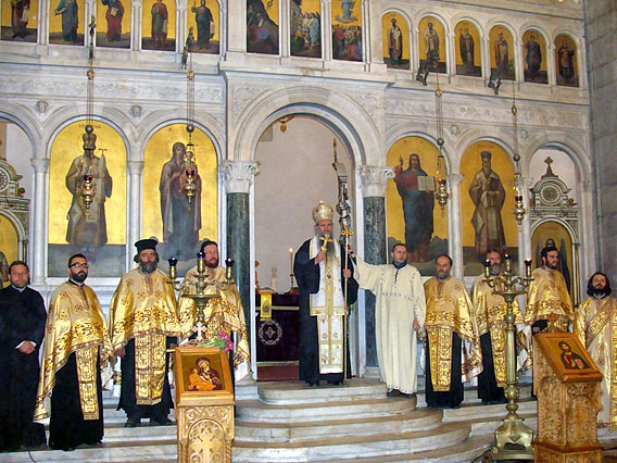 Епископ Јоаникије служио Јелеосвећење у никшићкој Саборној цркви