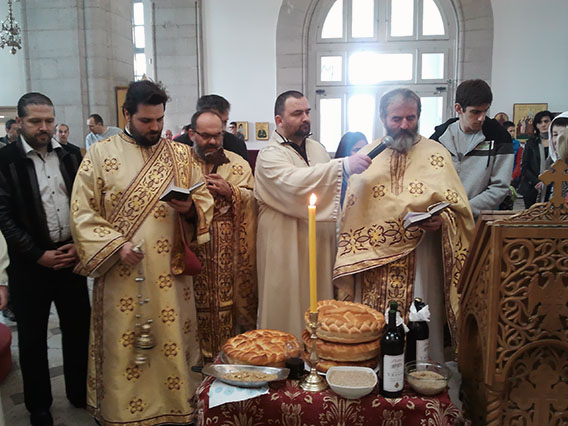 Свети бесребреници Козма и Дамјан прослављени у Никшићу