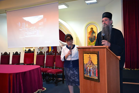 Епископ Јоаникије одржао предавање током посјете карансебешкој Епархији