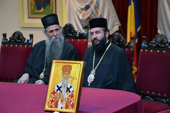 Епископ Јоаникије одржао предавање током посјете карансебешкој Епархији