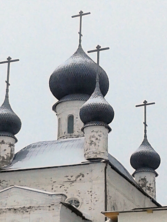 Света Архијерејска Литургија у Соловјецком манастиру