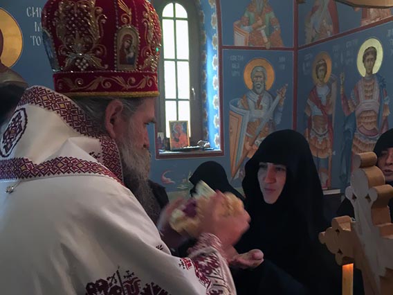 Литургија у манастиру Шудикова