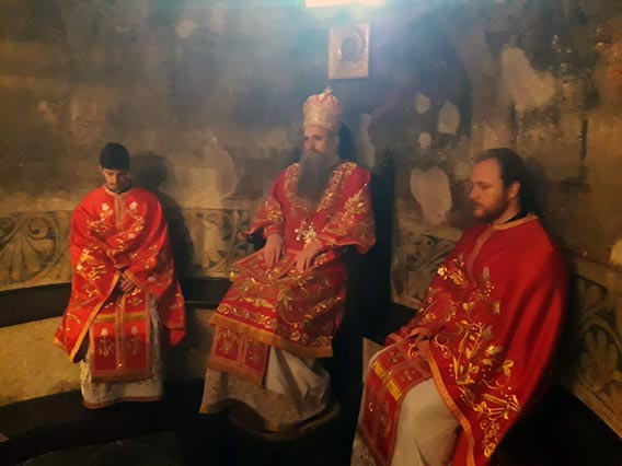 Епископ Јоаникије на Крстовдан служио Литургију у манастиру Ђурђеви Ступови