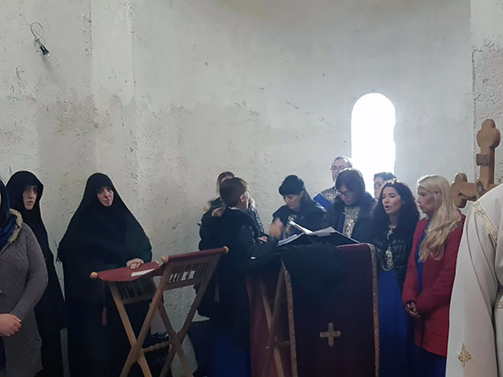 Прва Литургија у новоосвештаном храму Светог Саве у Дапсићима