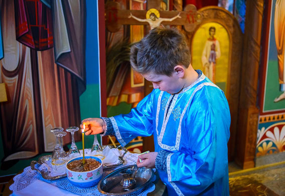 Епископ Јоаникије на Сабор Пресвете Богородице служио Литургију у Мојковцу