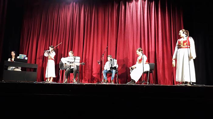 Добротворно гусларско вече за Народну кухињу „Дивна Вековић“