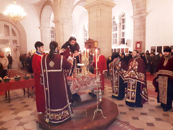 У Саборном храму у Никшићу свечано дочекане светиње Светог Саве