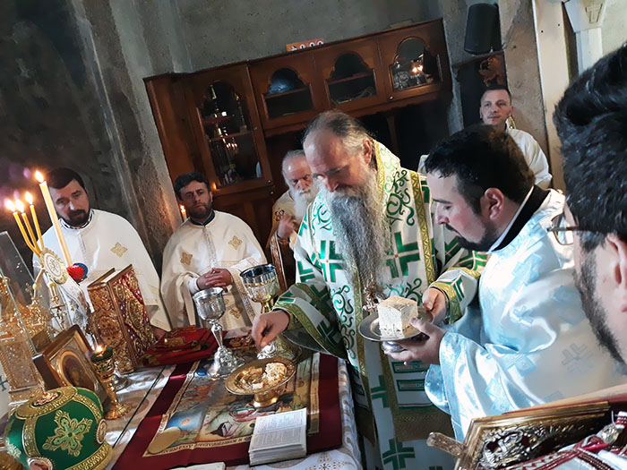 Рукоположење у Ђурђевим Ступовима