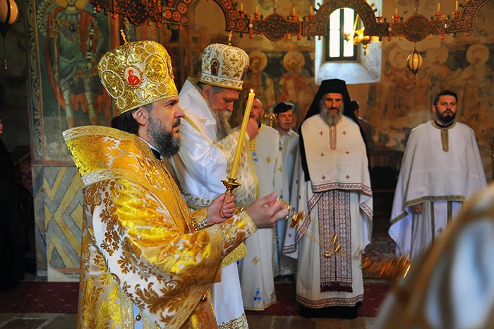 Уочи прослављања великих јубилеја СПЦ служена Литургија у Пивском манастиру