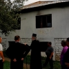 Епископ Јоаникије посјетио породицу Фемић, која је остала без крова над главом