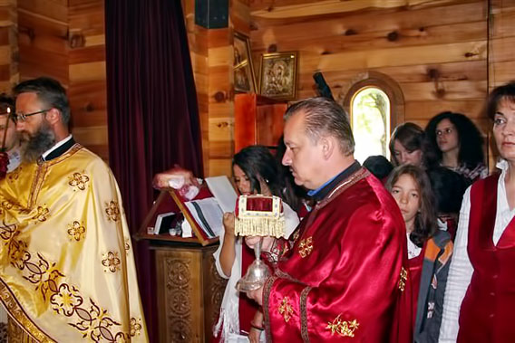 Литургијско сабрање у Самограду поводом храмовне славе манастира Светог Пантелејмона 