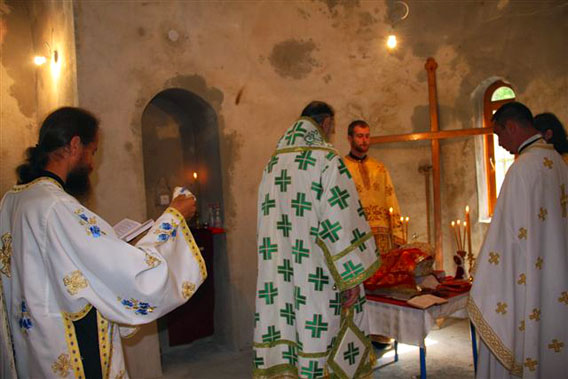 Празник Светих бесребреника Козме и Дамјана прослављен литургијским сабрањем