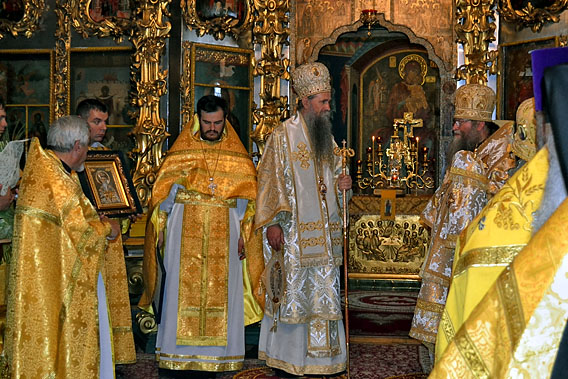 Света Архијерејска Литургија у Мурому у Русији