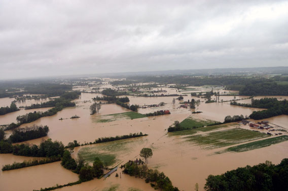 Апел за помоћ за народ угрожен поплавама