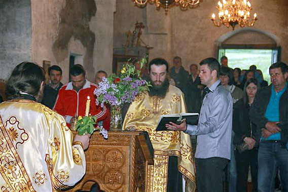 Манастир Ђурђеви Ступови свечано и молитвено прославио своју храмовну славу