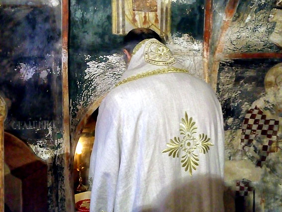 Епископ Јоаникије служио у Драговољићима