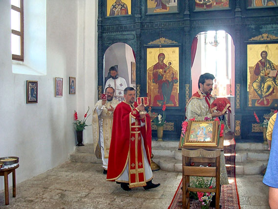 Традиционални Петровдански црквено-народни сабор на Видровану