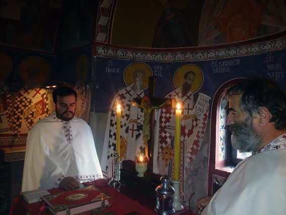 Света Архијерејска Литургија у Жупском манастиру