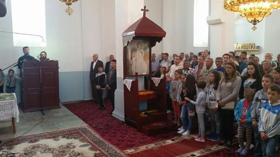Преосвећени Епископ Јоаникије служио Литургију и молебан у сјеничком Саборном храму