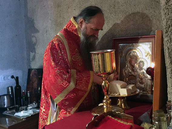 Епископ Јоаникије у Пачисту недјељу служио Литургију у Ђурђевим Ступовима