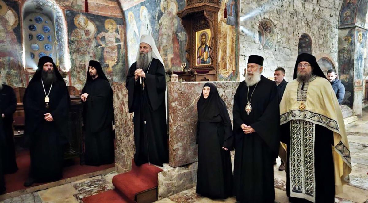 Европска унија не сме да ћути поводом забране уласка Патријарха Порфирија на Косово и Метохију