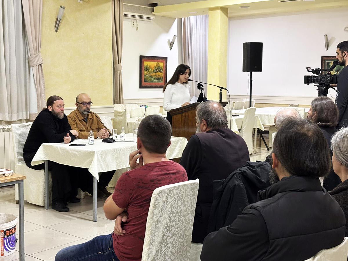 Разговори о вјери у Никшићу - о иконама и иконописању