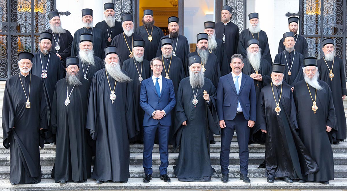 Патријарх и архијереји гости Краљевске породице Карађорђевић