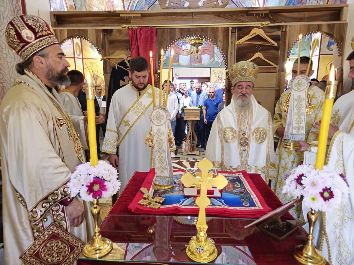 Освештан храм Светог Саве у селу Дапсиће код Берана