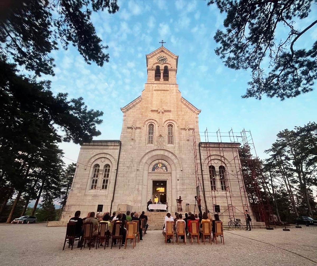 Представљена књига „Укрштене речи“ Цанета Партибрејкерса