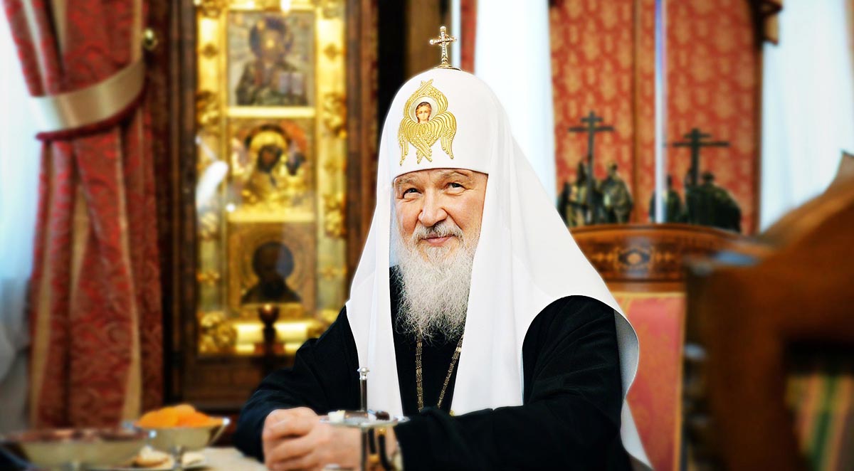 Патријарх Порфирије честитao Патријарху Кирилу дан рођења