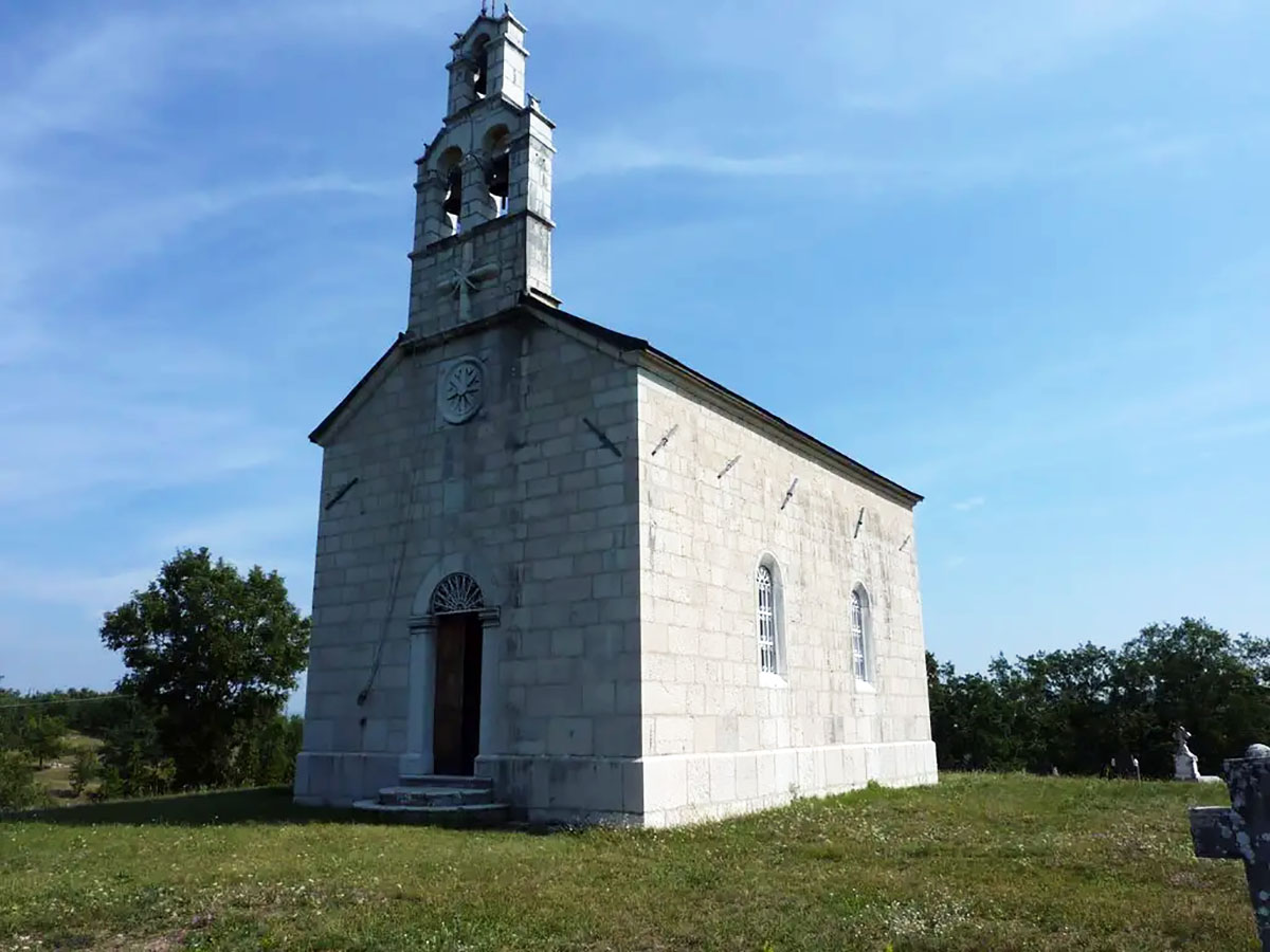 НАЈАВА: Света Архијерејска Литургија на Вилусима