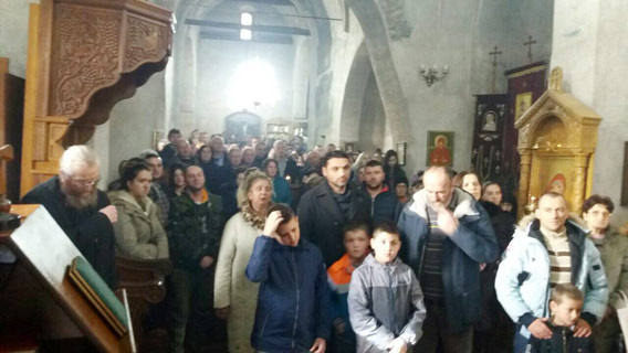 Епископ Јоаникије на Богојављење служио Литургију са водоосвећењем у Ђурђевим Ступовима