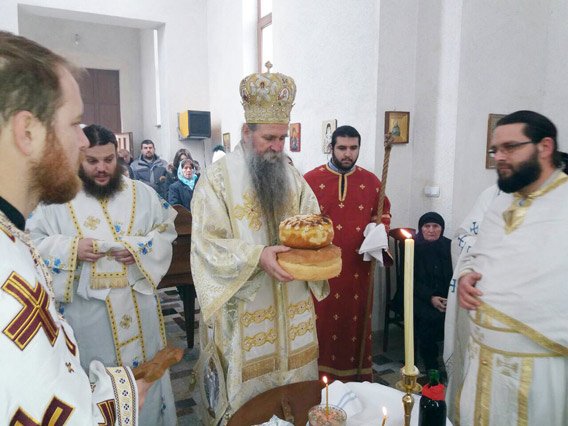 Црква Светог Eвстатија у Трепчи прославила храмовну славу