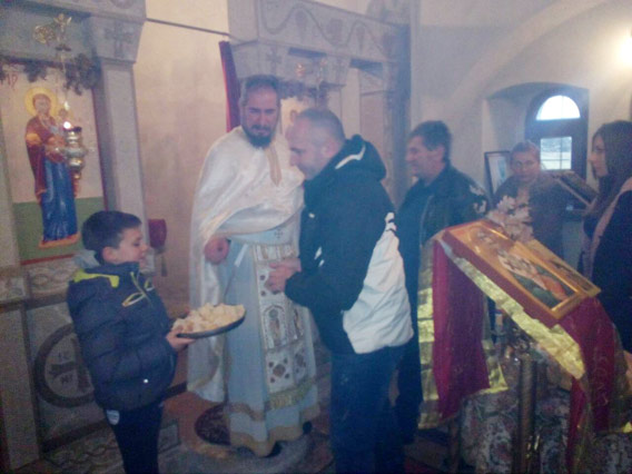 Литургија и храмовна слава у Бањанима