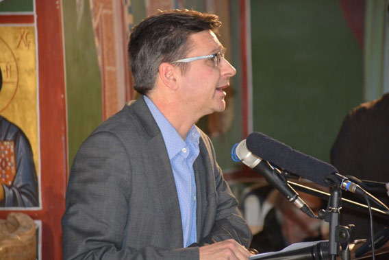 У подгоричком Саборном храму представљено четворокњижје Митрополита Амфилохија „Ново косовско распеће“