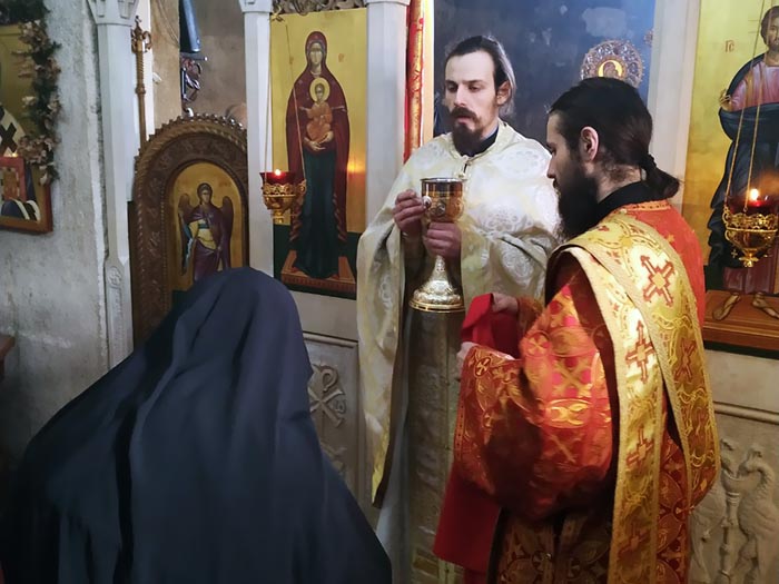 Литургија у манастиру Ђурђеви Ступови