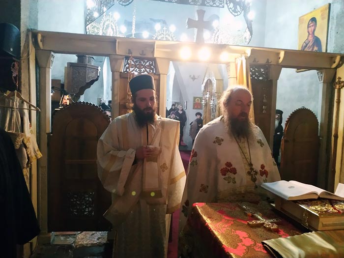 Молебан за благословену Нову годину у Ђурђевим Ступовима