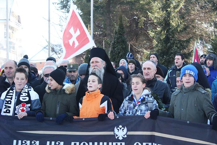 Владика Јоаникије на Мојковцу: Мојковачки јунаци су проливали своју крв за Богомладенца Христа, за Крст Часни и слободу златну