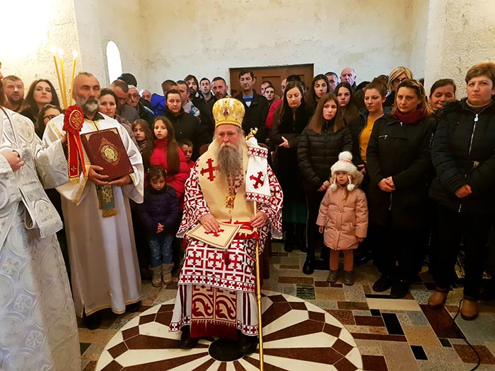 Прослављена храмовна слава цркве Светог Саве у Дапсићима: „Сваки наш храм је светосавски и види се да је Црна Гора од давнина била светосавска по многим топонимима од манастира Савине до Савиног ока, Савиног бора и Савиног кука“.