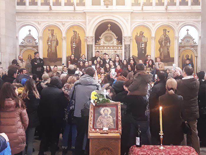 Ускликнимо заједно и с љубављу Светитељу Сави!