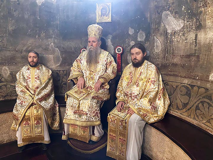 Божић молитвено прослављен у манастиру Ђурђеви Ступови