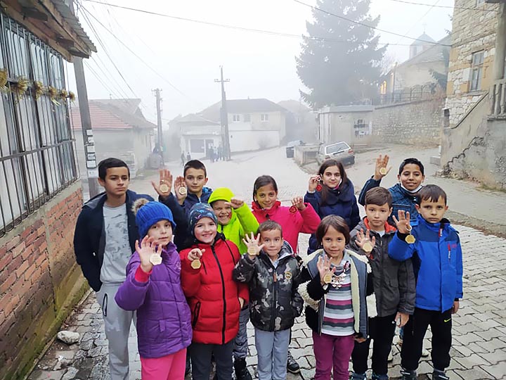 Божур за дјецу Ораховца