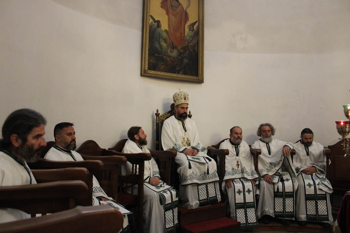 Епископ Методије на Бадњи дан богослужио у никшићком Саборном храму