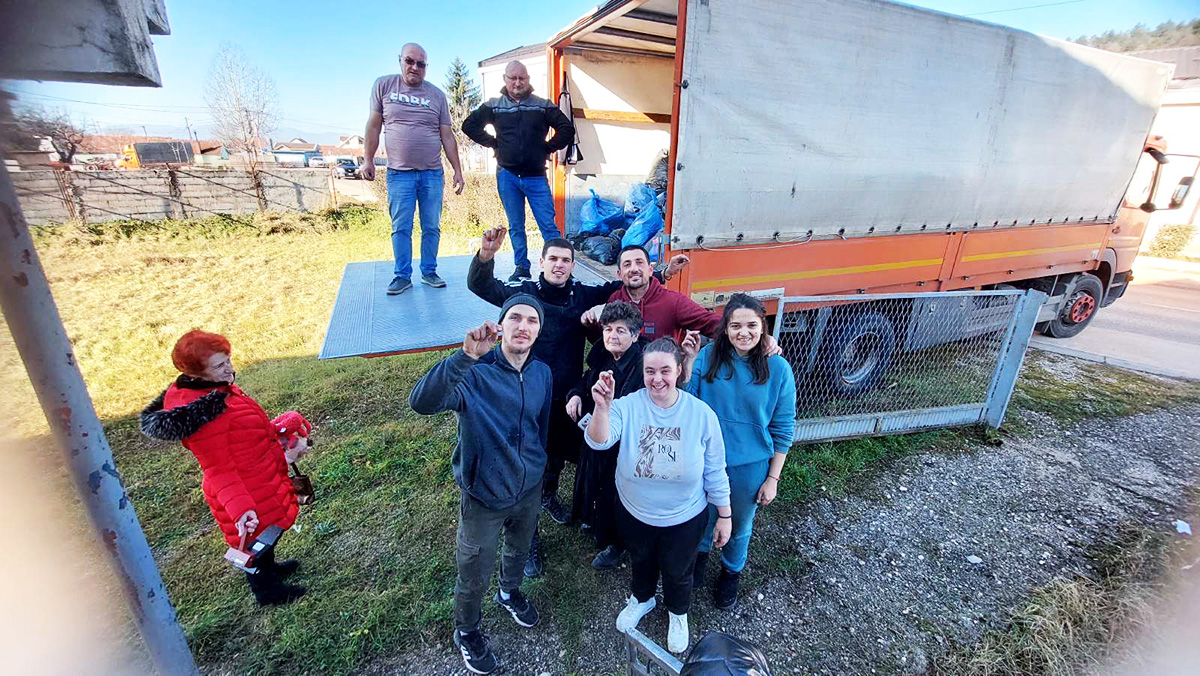 Донација Кола српских сестара Никшић Заводу “Мале пчелице” у Крагујевцу