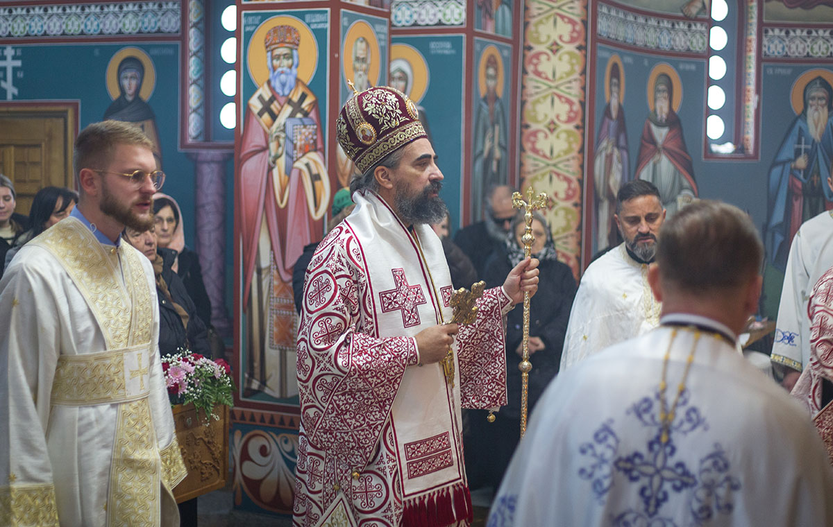 Епископ Методије служио Литургију у Мојковцу, прослављена храмовна слава