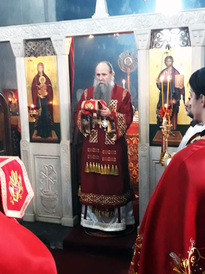Празник Света Три Јерарха прослављен у Ђурђевим Ступовима