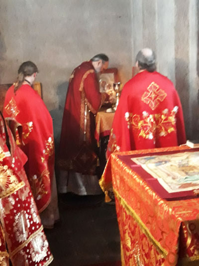 Празник Света Три Јерарха прослављен у Ђурђевим Ступовима