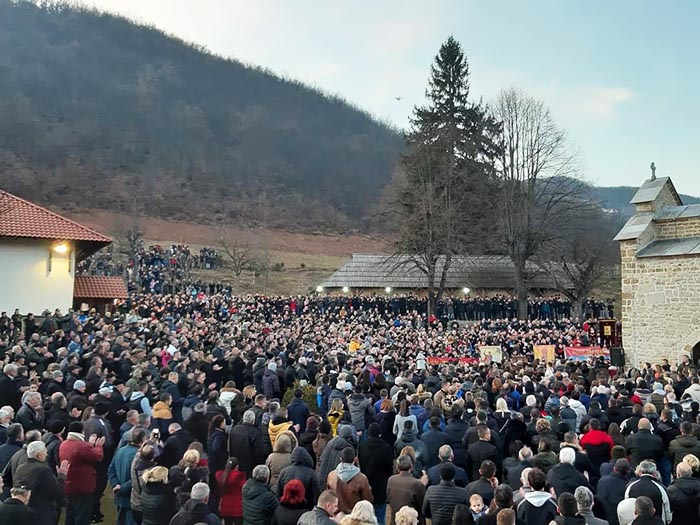 Епископ Јоаникије поручио: Ова наша борба претвара се полако у славље и побједу